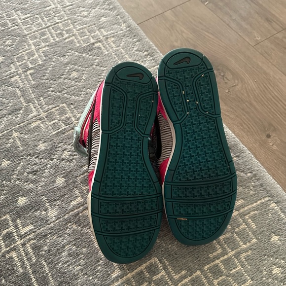 NIKE Air Jordan Mid 2 - Picture 3 of 5